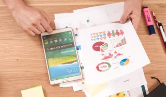 financial-planning-habits-freelancers/